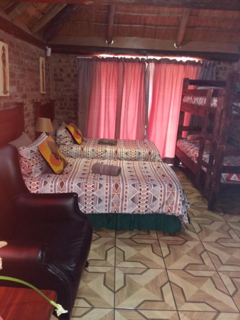 Pride Rock Accommodation Middelburg  Dış mekan fotoğraf