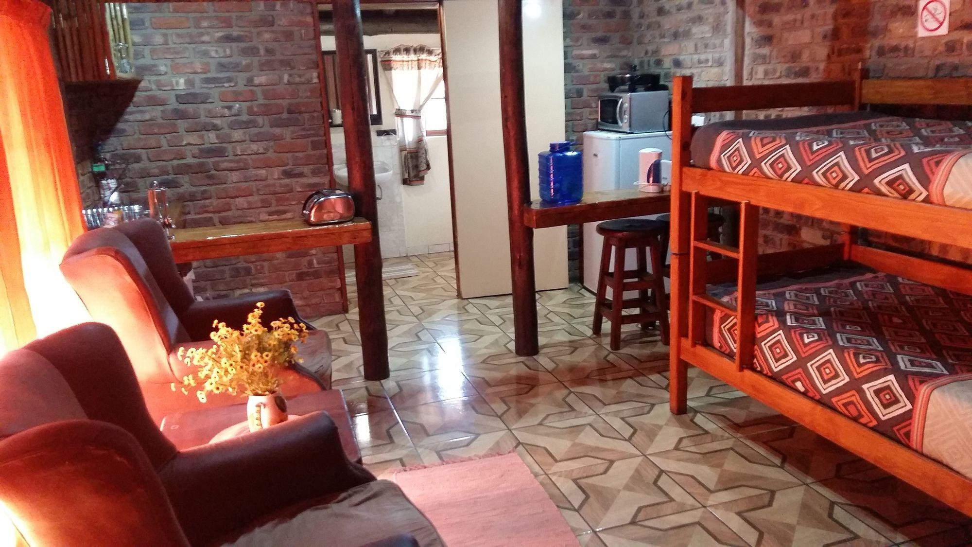 Pride Rock Accommodation Middelburg  Dış mekan fotoğraf