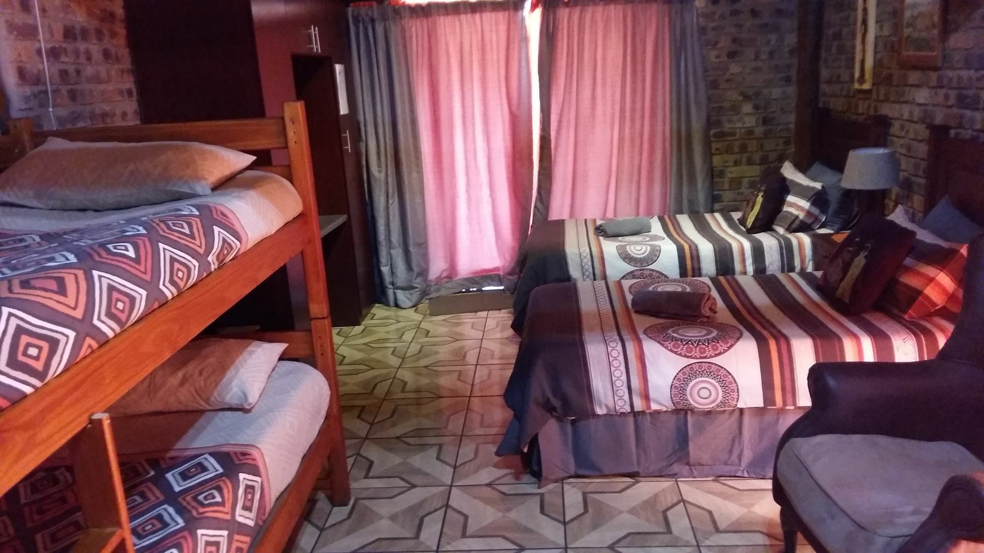 Pride Rock Accommodation Middelburg  Dış mekan fotoğraf